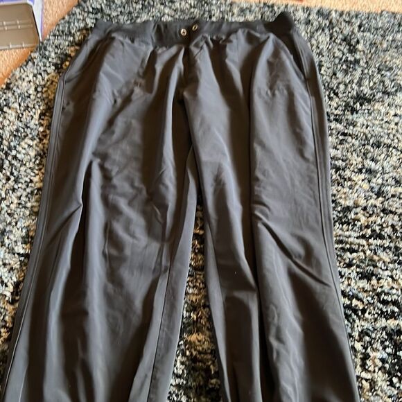 Athleta size 12 black pants - Picture 4 of 7